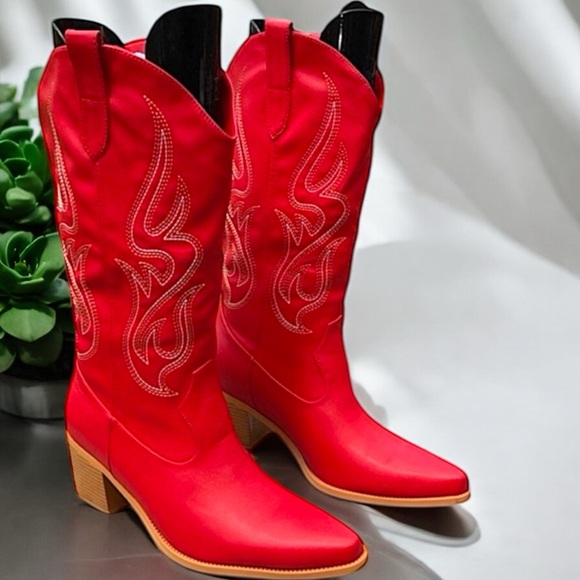 NWT Scarlet Red Western Boots - Picture 11 of 15